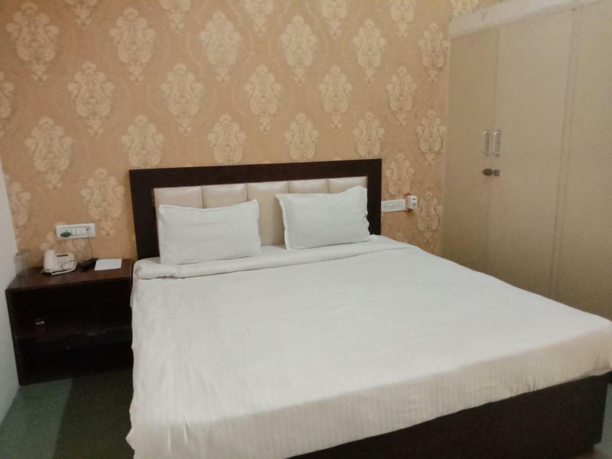 The Amsons Resorts Ludhiana Exterior foto
